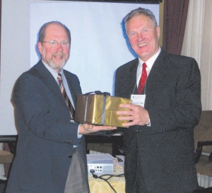 Duncan Cross (right) receives the Atlantic Leader of the Year award from Sandy Marshall, co-chair of the CPIA's Atlantic region.